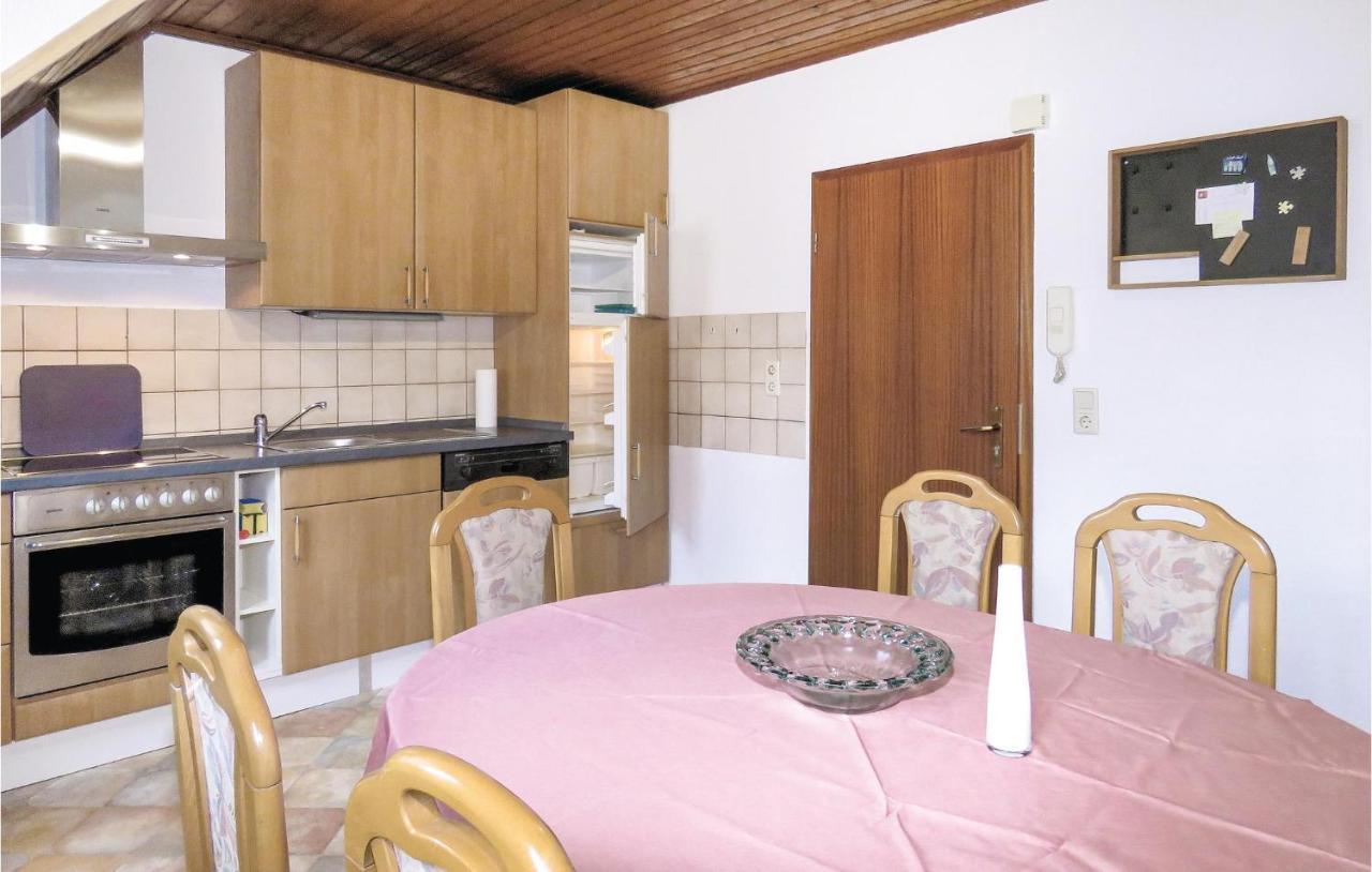 Gorgeous Apartment In Lahnstein With Kitchen Экстерьер фото